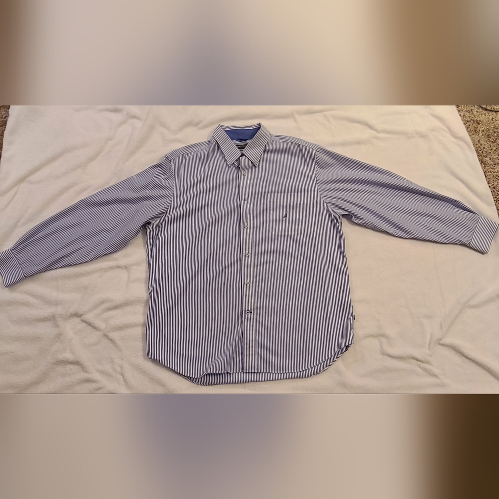 NAUTICA Men's XL Blue Striped Dress Shirt